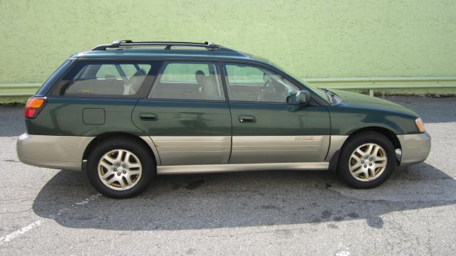 Subaru Outback 2000 photo 11