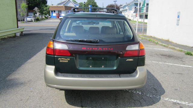 Subaru Outback 2000 photo 12