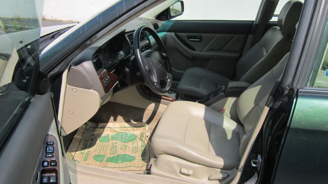 Subaru Outback 2000 photo 14