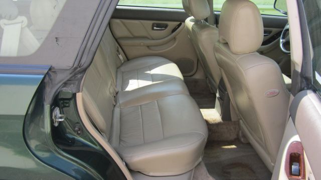 Subaru Outback 2000 photo 7