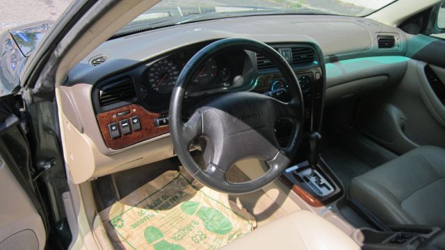 Subaru Outback 2000 photo 9