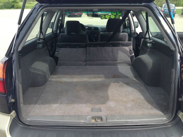 Subaru Outback 2000 photo 16