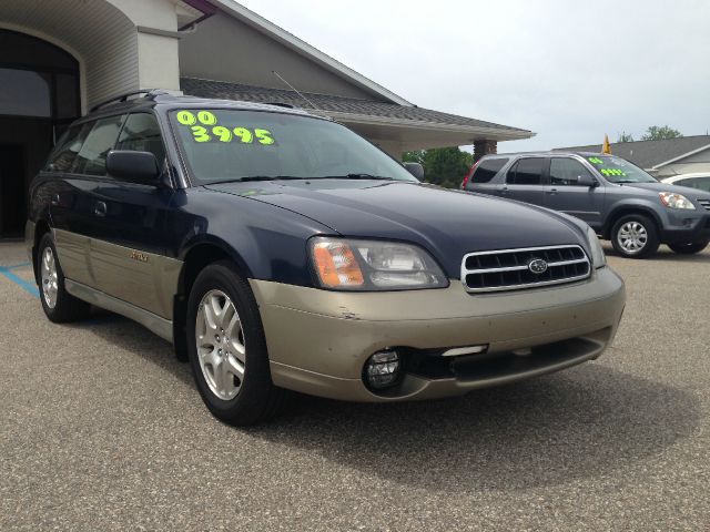 Subaru Outback 2000 photo 9