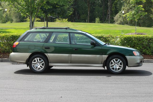 Subaru Outback 2000 photo 2