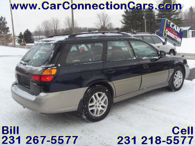 Subaru Outback 2000 photo 1