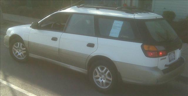 Subaru Outback Base Wagon