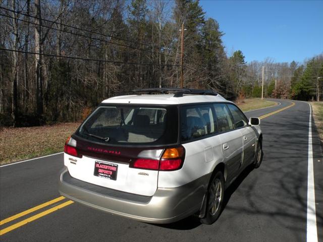 Subaru Outback 2000 photo 4