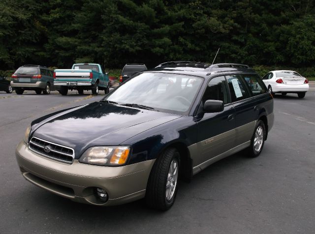 Subaru Outback 2000 photo 2