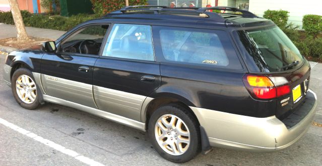 Subaru Outback 2000 photo 13