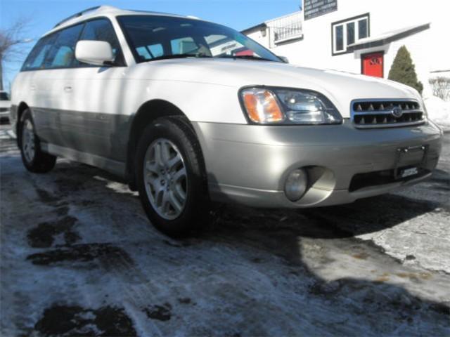 Subaru Outback 2000 photo 2