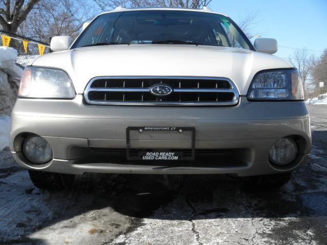 Subaru Outback 2000 photo 3