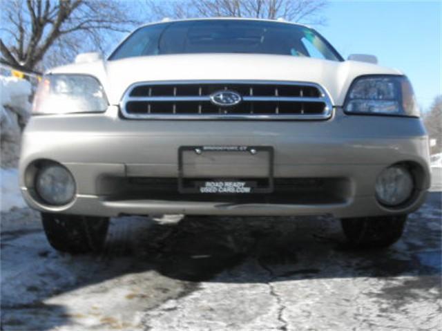 Subaru Outback 2000 photo 4