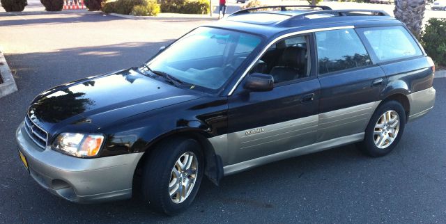 Subaru Outback 2000 photo 2