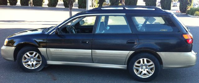 Subaru Outback 2000 photo 3