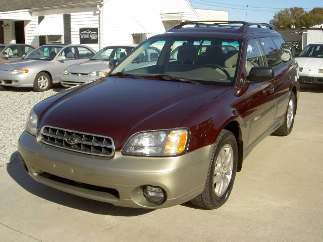 Subaru Outback 2000 photo 1