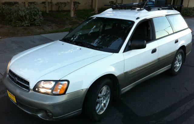 Subaru Outback 2000 photo 4