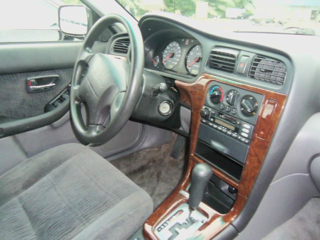 Subaru Outback 2000 photo 3