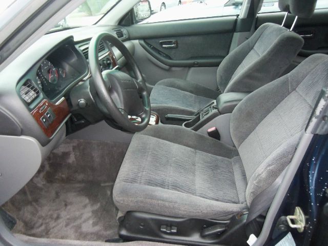 Subaru Outback 2000 photo 6