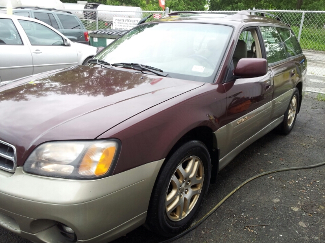 Subaru Outback 2000 photo 2