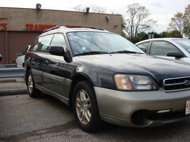 Subaru Outback 2000 photo 1