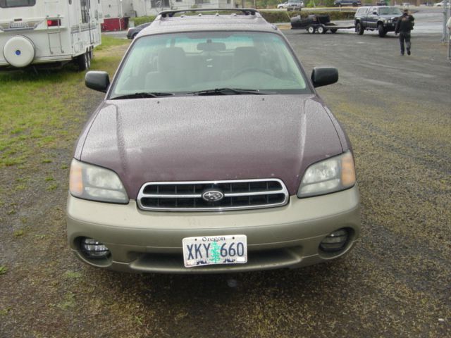 Subaru Outback 2000 photo 3