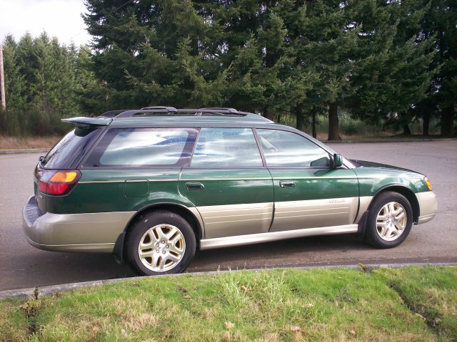 Subaru Outback 2000 photo 2