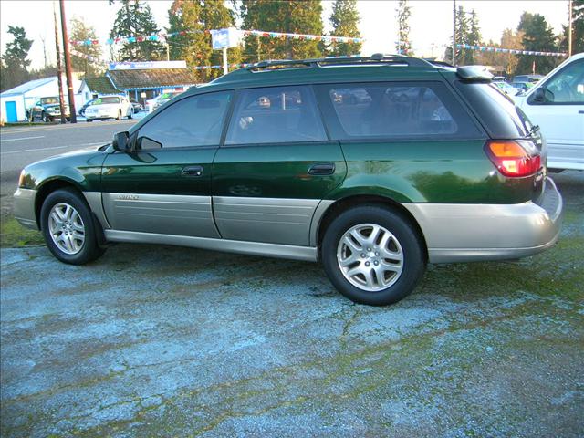 Subaru Outback 2000 photo 3