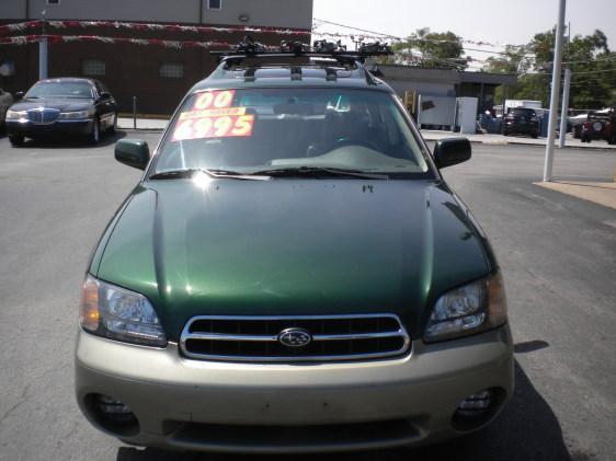 Subaru Outback 2000 photo 1