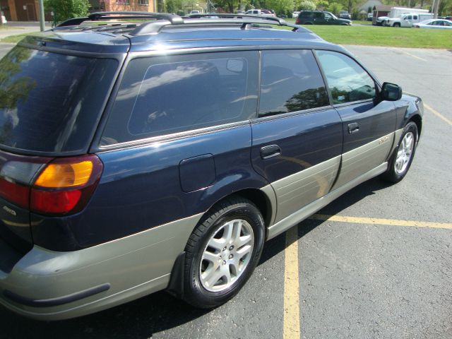 Subaru Outback 2000 photo 10