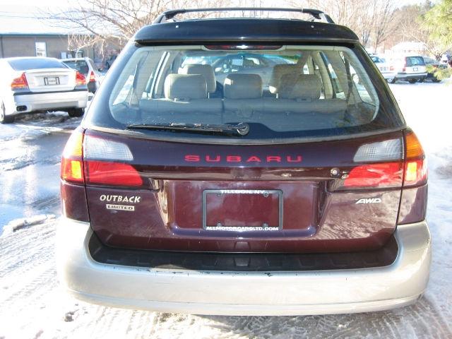 Subaru Outback 2000 photo 4