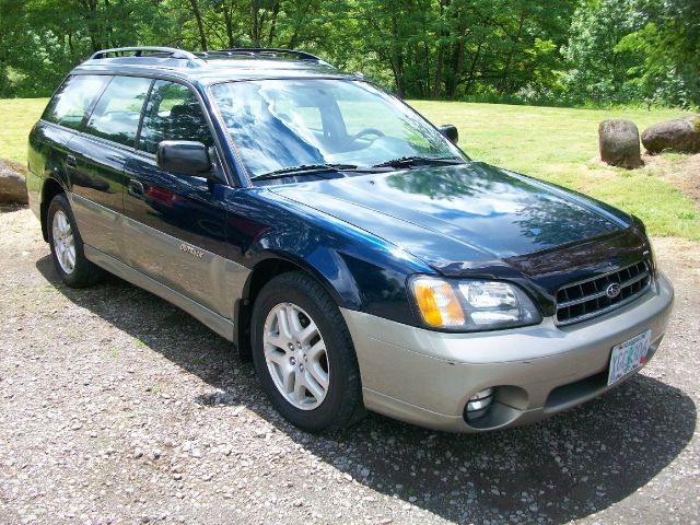 Subaru Outback 2000 photo 3