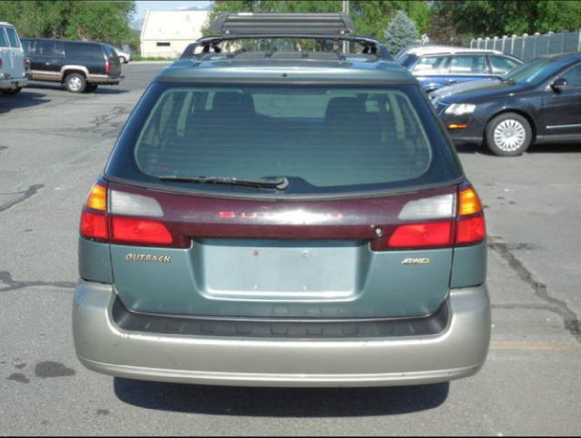 Subaru Outback 2000 photo 1