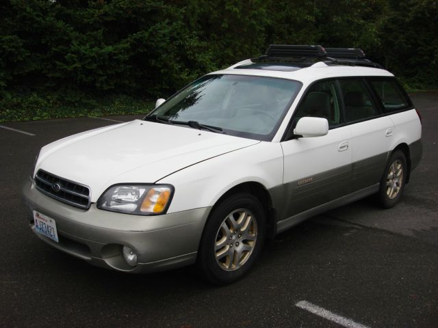 Subaru Outback 2000 photo 1