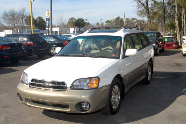 Subaru Outback 2000 photo 1