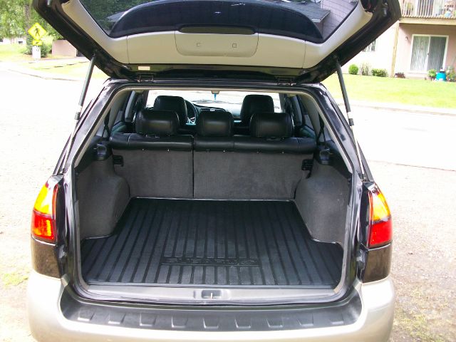 Subaru Outback 2000 photo 21