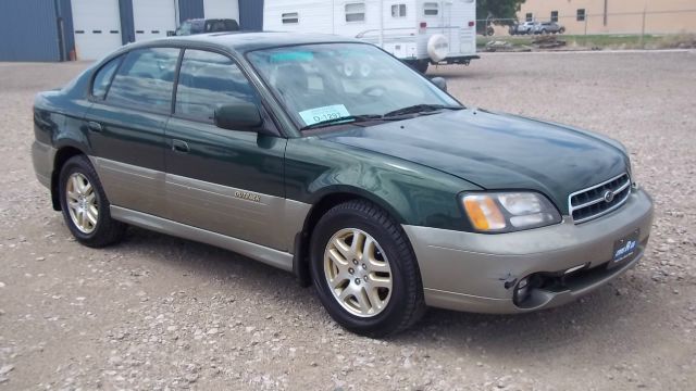 Subaru Outback 2000 photo 3