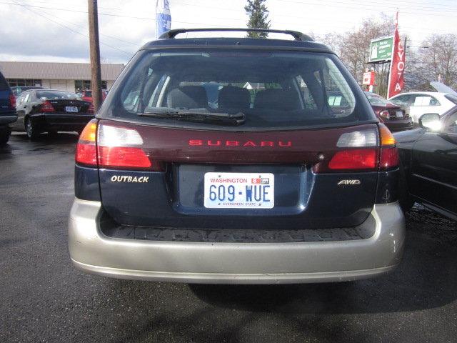 Subaru Outback 2000 photo 4