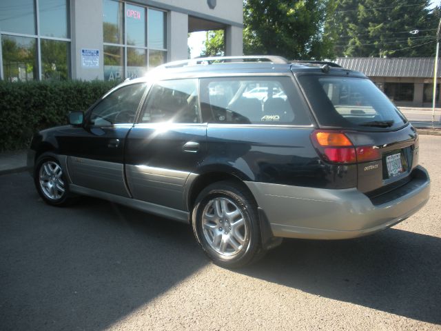 Subaru Outback 2001 photo 4