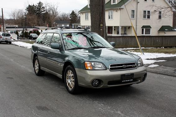 Subaru Outback 2001 photo 4