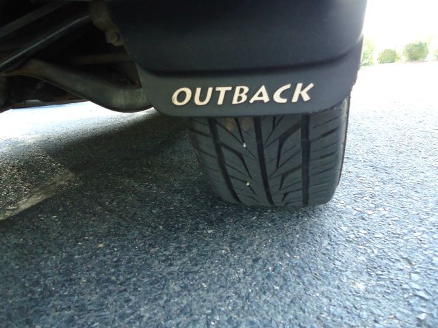 Subaru Outback 2001 photo 3