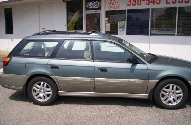 Subaru Outback 2001 photo 2