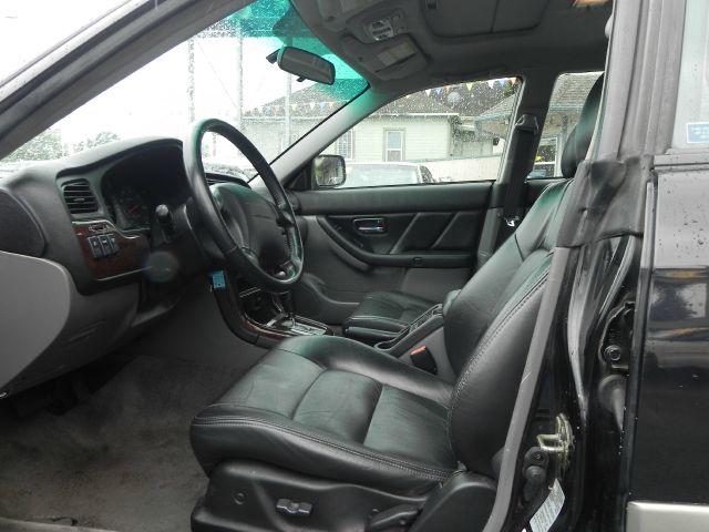 Subaru Outback 2001 photo 4