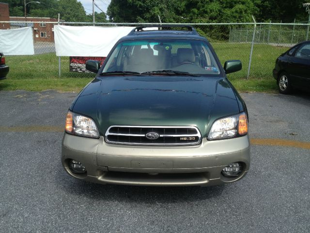 Subaru Outback 2001 photo 2