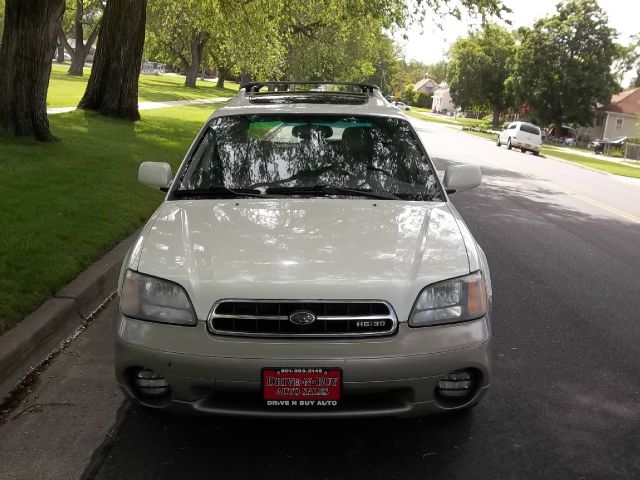 Subaru Outback 2001 photo 11