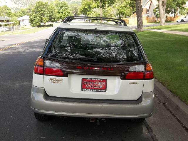 Subaru Outback 2001 photo 20