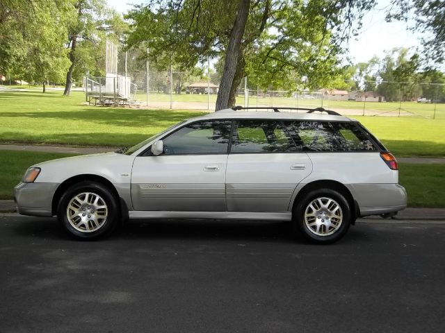 Subaru Outback 2001 photo 4