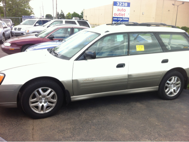 Subaru Outback 2001 photo 2