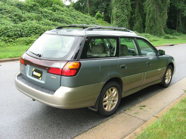 Subaru Outback 2001 photo 1