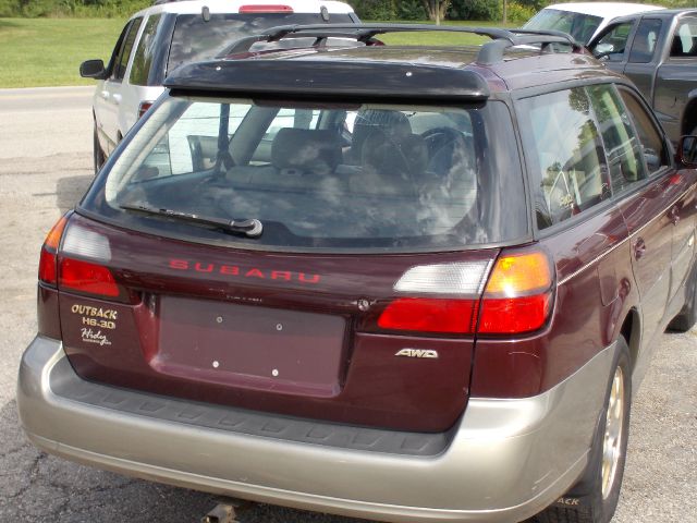 Subaru Outback 2001 photo 2