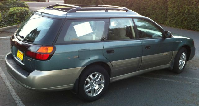 Subaru Outback 2001 photo 3